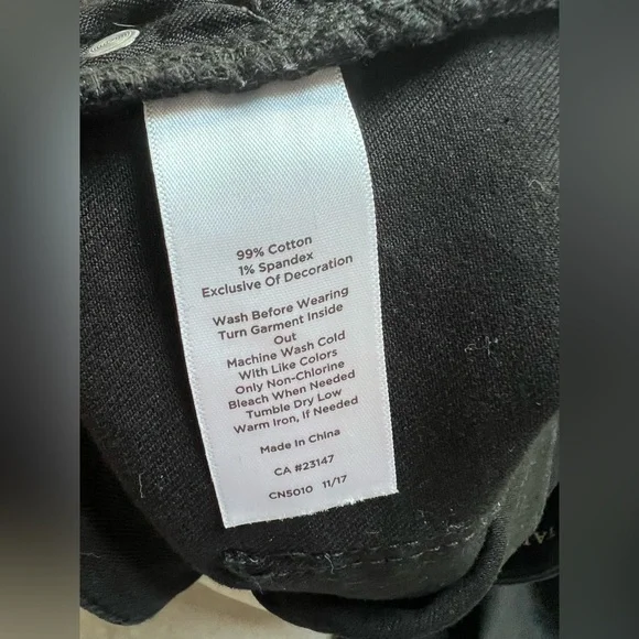 Talbots TASSEL HEM DENIM STRAIGHT CROP
- BLACK 16 - Picture 8 of 8